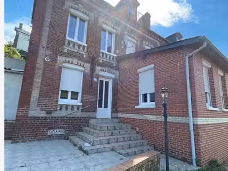 maison familiale de 118 m² avec quatre chambres  garage et jardin arboré de 810 m² – le ho