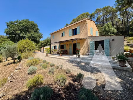 salernes ? propriété de charme avec piscine au coeur de près de 2 hectares