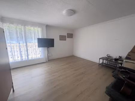 t3 + balcon + garage a meximieux