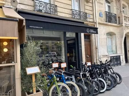 location commerce paris 75017 59m²