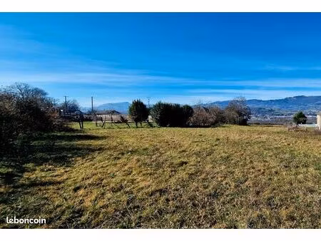 terrain 643 m² boussy