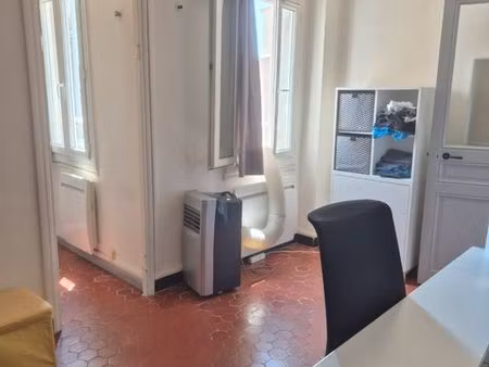 appartement t1 bd baille 27m²