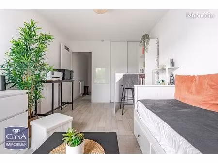 appartement 1 pièce 19 m²