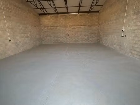 local hangar box cellule d’activité
