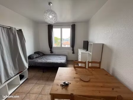 studio 1 pièce 17 m²