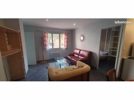 grand f2 à louer