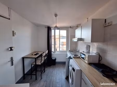 studio meublé et rénové  à 100m de l'hôpital et 300m de l'hyper centre