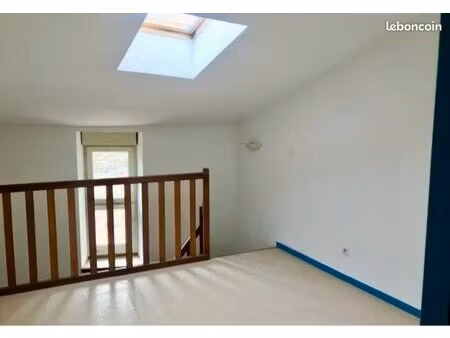 centre-ville privas appt 30 m2 mezzanine