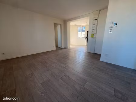 saint aubin les elbeuf mairie appartement lumineux