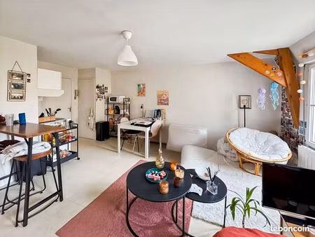 studio 1 pièce 26 m²
