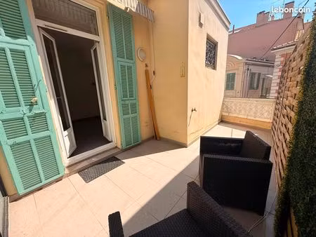 appartement 2 pièces avec terrasse – centre de cagnes-sur-mer