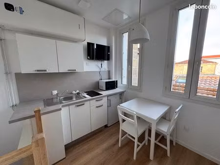 duplex meublé et climatisé à louer dans l'hypercentre de bordeaux