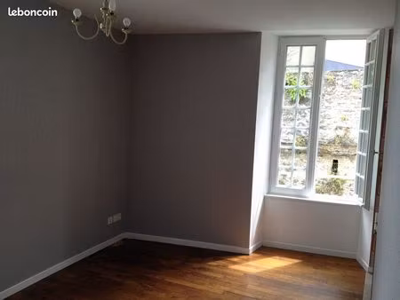 appartement centre ville vieux laval quartier très calme