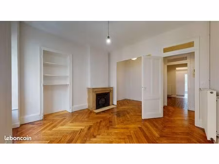appartement 3 pièces 77 m²