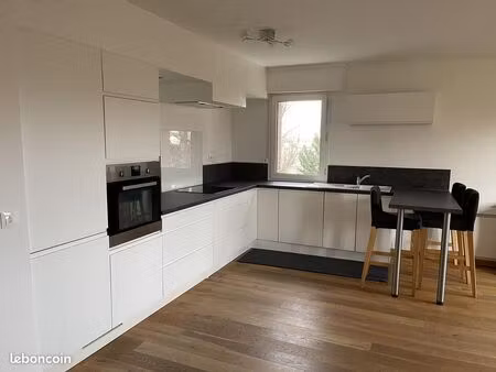 appartement 3 pièces 65 m²