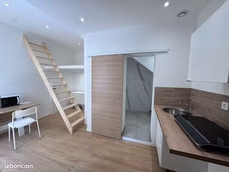 loue studio meublé entièrement rénové