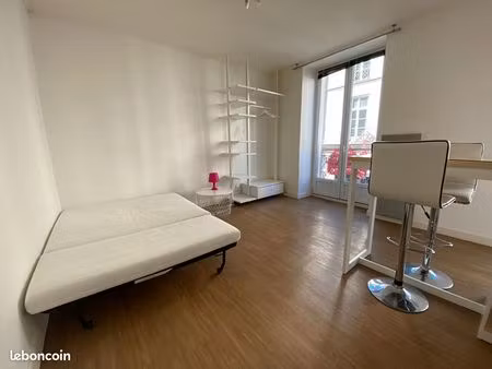 studio 1 pièce 19 m²