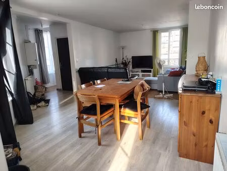 a louer - duplex t2 rénové de 75m²
