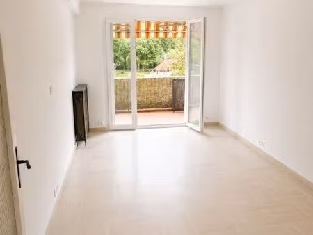 3 pièces entièrement rénové – 63 m² – breil-sur-roya