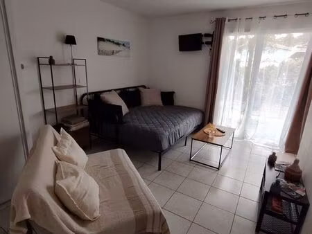 bel appartement avec piscine
