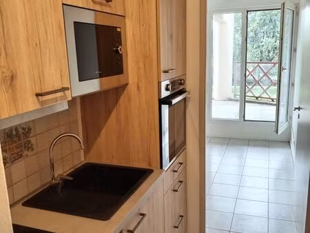 studio 22 m2 parking terrasse