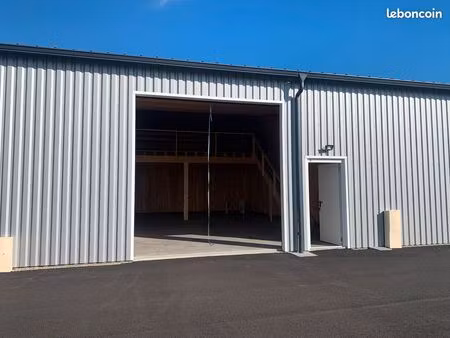 box / locaux à louer 153 m²