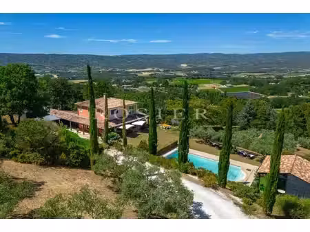 maison d'architecte avec vue panoramique face au village de roussillon