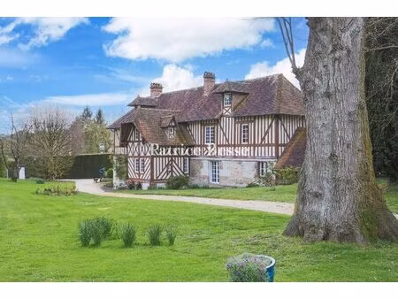 au coeur de la normandie  dans le calvados et sur le chemin de st-jacques  un manoir de...