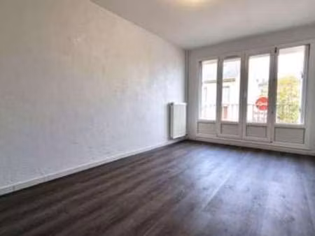 location appartement 2 pièces à caen (14000) : à louer 2 pièces / 45m² caen