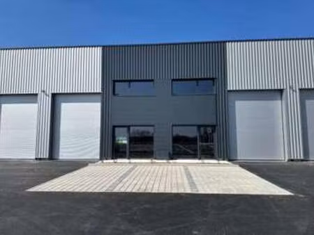 vente bureaux et commerces à grandchamps-des-fontaines (44119) : à vendre / 195m² grandcha