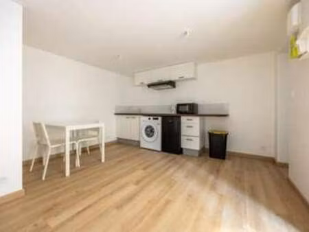 location appartement 2 pièces meublé à nantes cité des congrès (44000) : à louer 2 pièces 