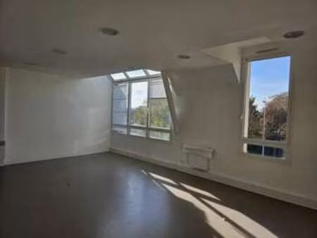 location bureaux et commerces à guérande (44350) : à louer / 34m² guérande