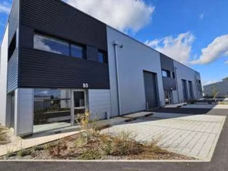 location bureaux et commerces à saint-jean-de-boiseau (44640) : à louer / 205m² saint-jean