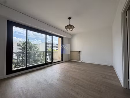 courbevoie - bécon - studio 32m2 - balcon parking !