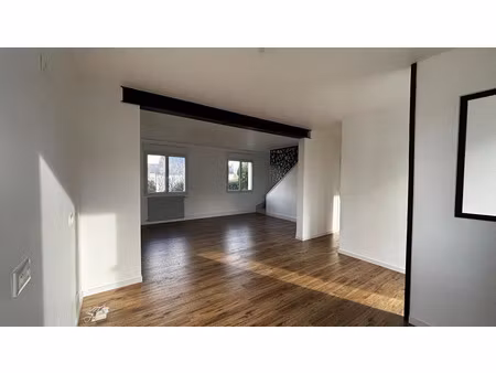 vente maison 6 pièces 106.2 m² à châteauneuf-du-faou (29520)  222 600 €