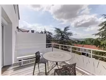 maison de ville familiale  le cendre  108 m²  jardin  terrasse  3 chambres  5 pièces