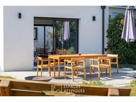 maison contemporaine de 2021 luminosité  suite parentale de plain-pied et jardin clos arbo