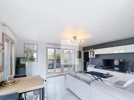 superbe 3 pièces avec terrasse ensoleillée à nanterre !