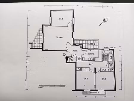 mo picpus: appartement familial 4 pieces  3 balcons + cave