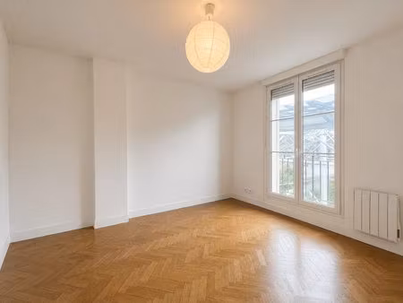 studio non meublé 24m2- gare amiens