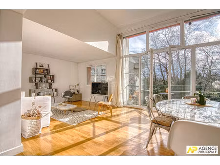 versailles montreuil appartement 4 pièces 83 m² carrez situé au 1er étage avec balcon   ca