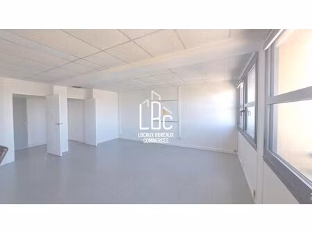 location bureaux 130 m²