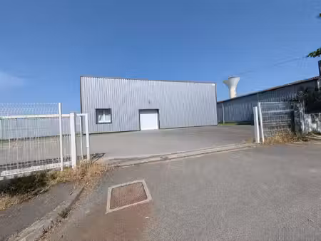 vannes est - local d'activité de 175 m² environ