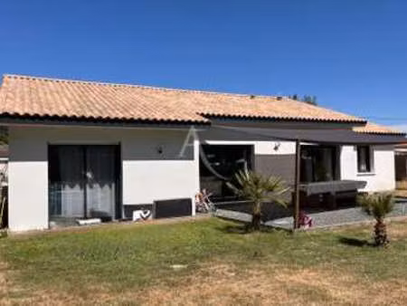 vente maison à landeronde (85150) : à vendre / 120m² landeronde