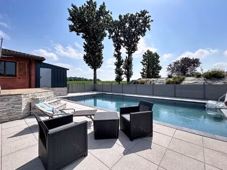 villa 5 pièces – 125 m² sur 2 500 m² avec piscine – caste