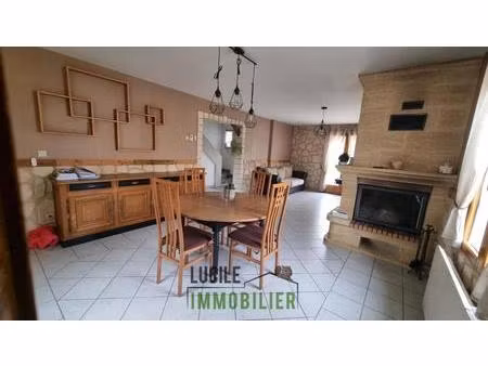 maison 6 pièces de 130m²