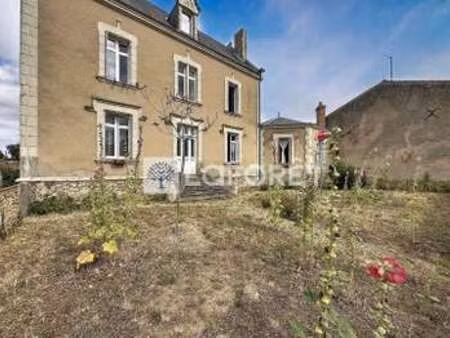 vente maison à oiron (79100) : à vendre / 180m² oiron