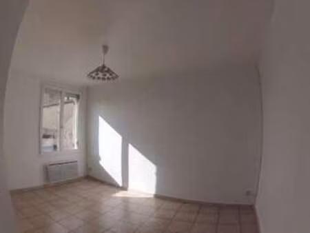 location maison à blaye (33390) : à louer / 42m² blaye