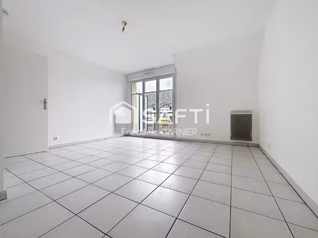 vente appartement 2 pièces 43 m² brie-comte-robert (77170)