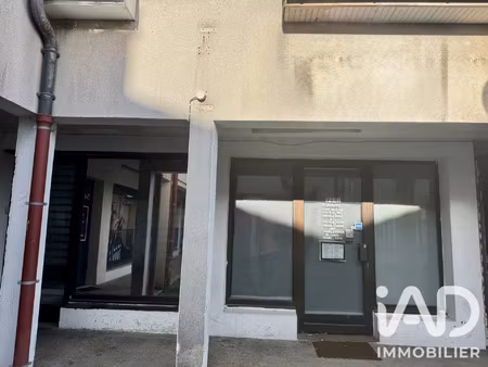 vente commerce 26 m² vert-saint-denis (77240)